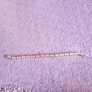 Tennis bracelet